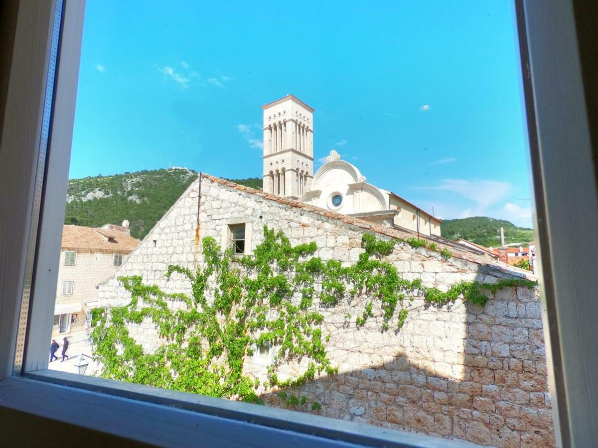 Apartment Historic Piazza House & Romantic Hidden Garden *